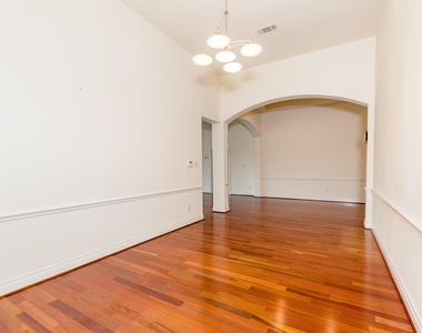 2703 Wild Lilac Drive - Photo Thumbnail 14