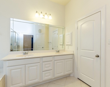 2703 Wild Lilac Drive - Photo Thumbnail 22