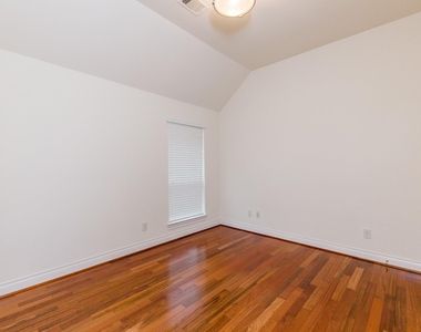2703 Wild Lilac Drive - Photo Thumbnail 7