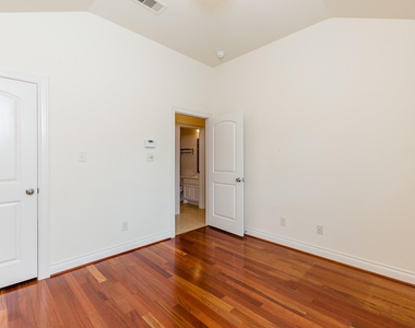 2703 Wild Lilac Drive - Photo Thumbnail 6