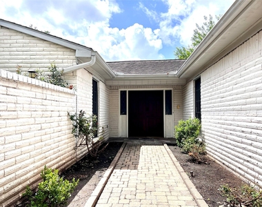 13819 Wickersham Lane - Photo Thumbnail 2