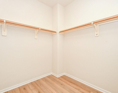 402 New Hope Lane - Photo Thumbnail 44