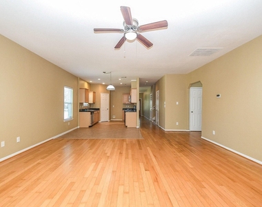 402 New Hope Lane - Photo Thumbnail 13