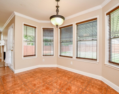 11707 Turtle Lake Drive - Photo Thumbnail 10