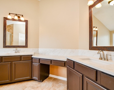 11707 Turtle Lake Drive - Photo Thumbnail 27