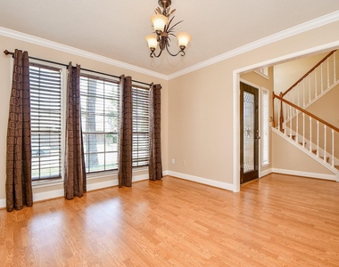 11707 Turtle Lake Drive - Photo Thumbnail 6