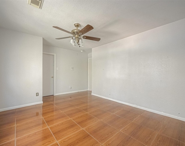 9407 Demsey Mill Drive - Photo Thumbnail 19
