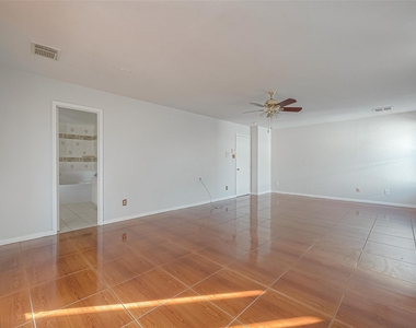 9407 Demsey Mill Drive - Photo Thumbnail 23