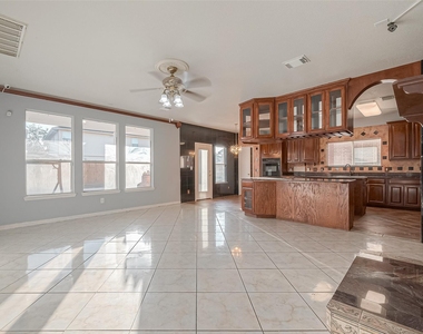 9407 Demsey Mill Drive - Photo Thumbnail 7