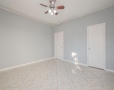 9407 Demsey Mill Drive - Photo Thumbnail 14