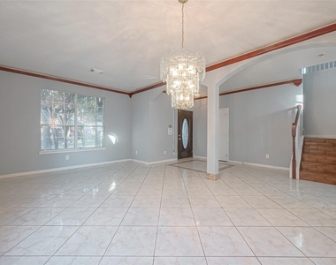 9407 Demsey Mill Drive - Photo Thumbnail 4