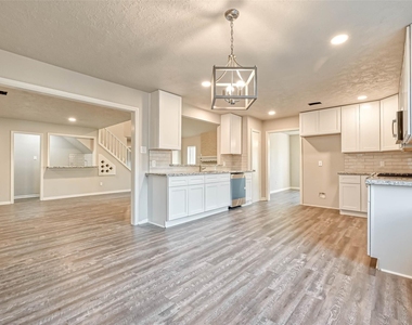 3615 Highfalls Drive - Photo Thumbnail 17
