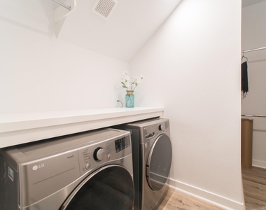 5 W Forest Court - Photo Thumbnail 28