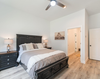 5 W Forest Court - Photo Thumbnail 25