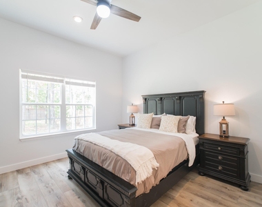 5 W Forest Court - Photo Thumbnail 24
