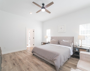 5 W Forest Court - Photo Thumbnail 17