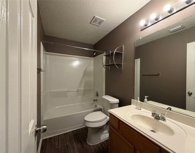 9510 Barr Spring Drive - Photo Thumbnail 19