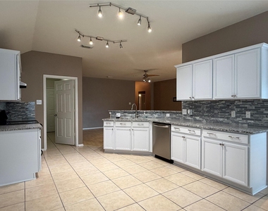 9510 Barr Spring Drive - Photo Thumbnail 8