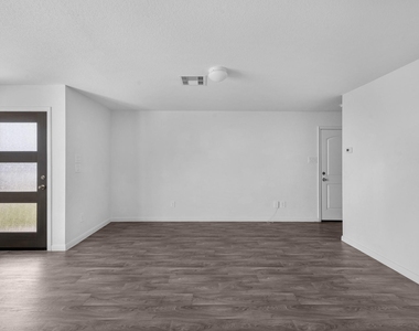 12998 Sorrento Bay Drive - Photo Thumbnail 18