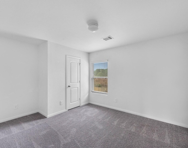 12998 Sorrento Bay Drive - Photo Thumbnail 4
