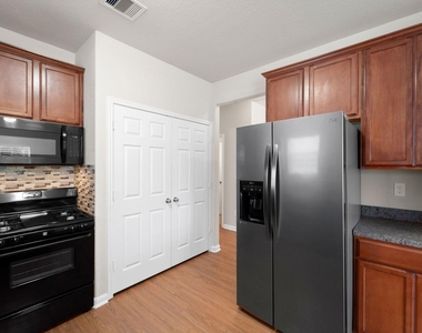 3548 Rebecca Street - Photo Thumbnail 11