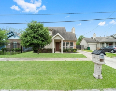 3548 Rebecca Street - Photo Thumbnail 2