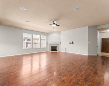 21127 Gladys Yoakum Drive - Photo Thumbnail 12