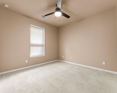 21127 Gladys Yoakum Drive - Photo Thumbnail 9