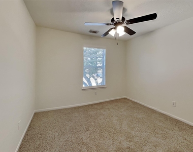 19727 Glenfinch Lane - Photo Thumbnail 14