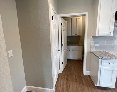 9720 Pelsey Street - Photo Thumbnail 4