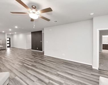 518 Ellwood Terrace Lane - Photo Thumbnail 17