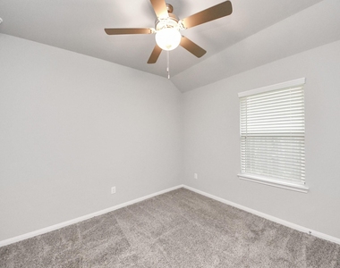 518 Ellwood Terrace Lane - Photo Thumbnail 28
