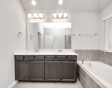 518 Ellwood Terrace Lane - Photo Thumbnail 23