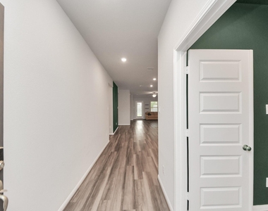 518 Ellwood Terrace Lane - Photo Thumbnail 2