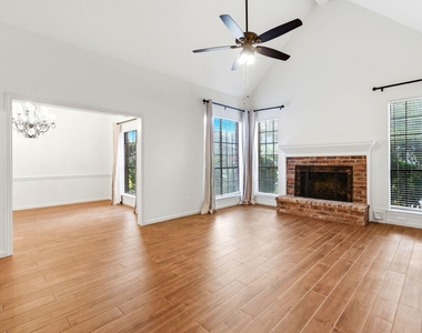 5626 Spring Lodge Drive - Photo Thumbnail 6