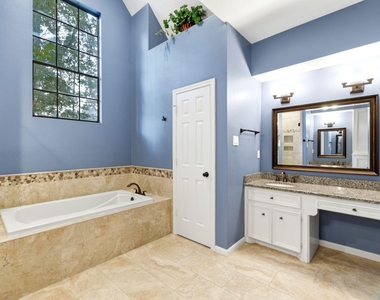5626 Spring Lodge Drive - Photo Thumbnail 23