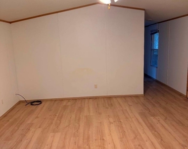 642 Hidden Oaks Drive - Photo Thumbnail 4