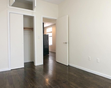 950 Nostrand Ave - Photo Thumbnail 1