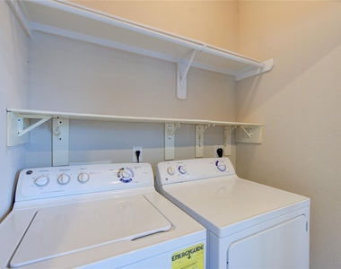 16726 Mammoth Springs Drive - Photo Thumbnail 29