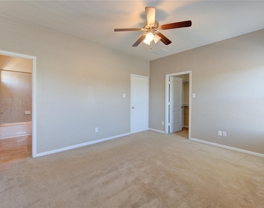 16726 Mammoth Springs Drive - Photo Thumbnail 11