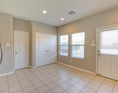 16726 Mammoth Springs Drive - Photo Thumbnail 35