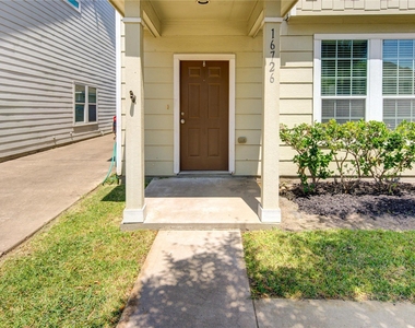 16726 Mammoth Springs Drive - Photo Thumbnail 3