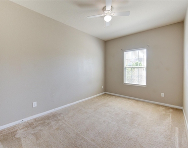 16726 Mammoth Springs Drive - Photo Thumbnail 15