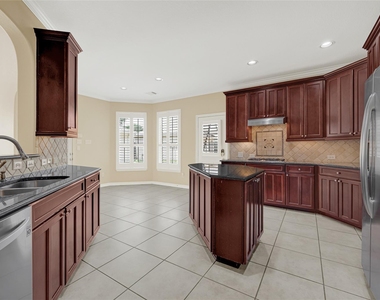 3906 Point Cuero Court - Photo Thumbnail 10