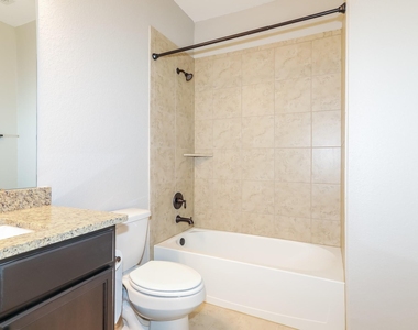 8981 Oval Glass Street - Photo Thumbnail 13
