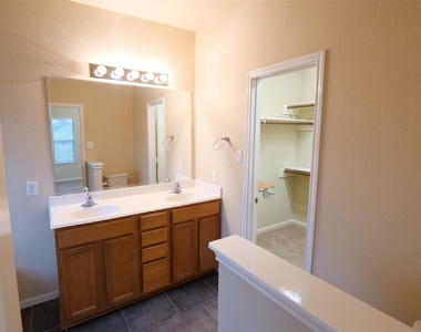 26427 Longview Creek - Photo Thumbnail 18