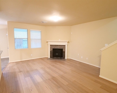 26427 Longview Creek - Photo Thumbnail 4