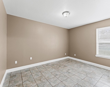 5646 Belmark Street - Photo Thumbnail 13