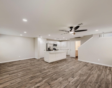 11 Wineberry Place - Photo Thumbnail 3
