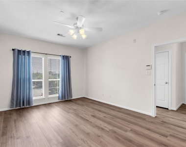 3001 Murworth Drive - Photo Thumbnail 15